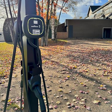 Initial - Forest Friends - Mont-Sainte-Anne Beaupre Exterior photo